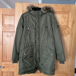 “BRAND NEW “ Diesel Big Boys Parker coat in Army Green size 16.